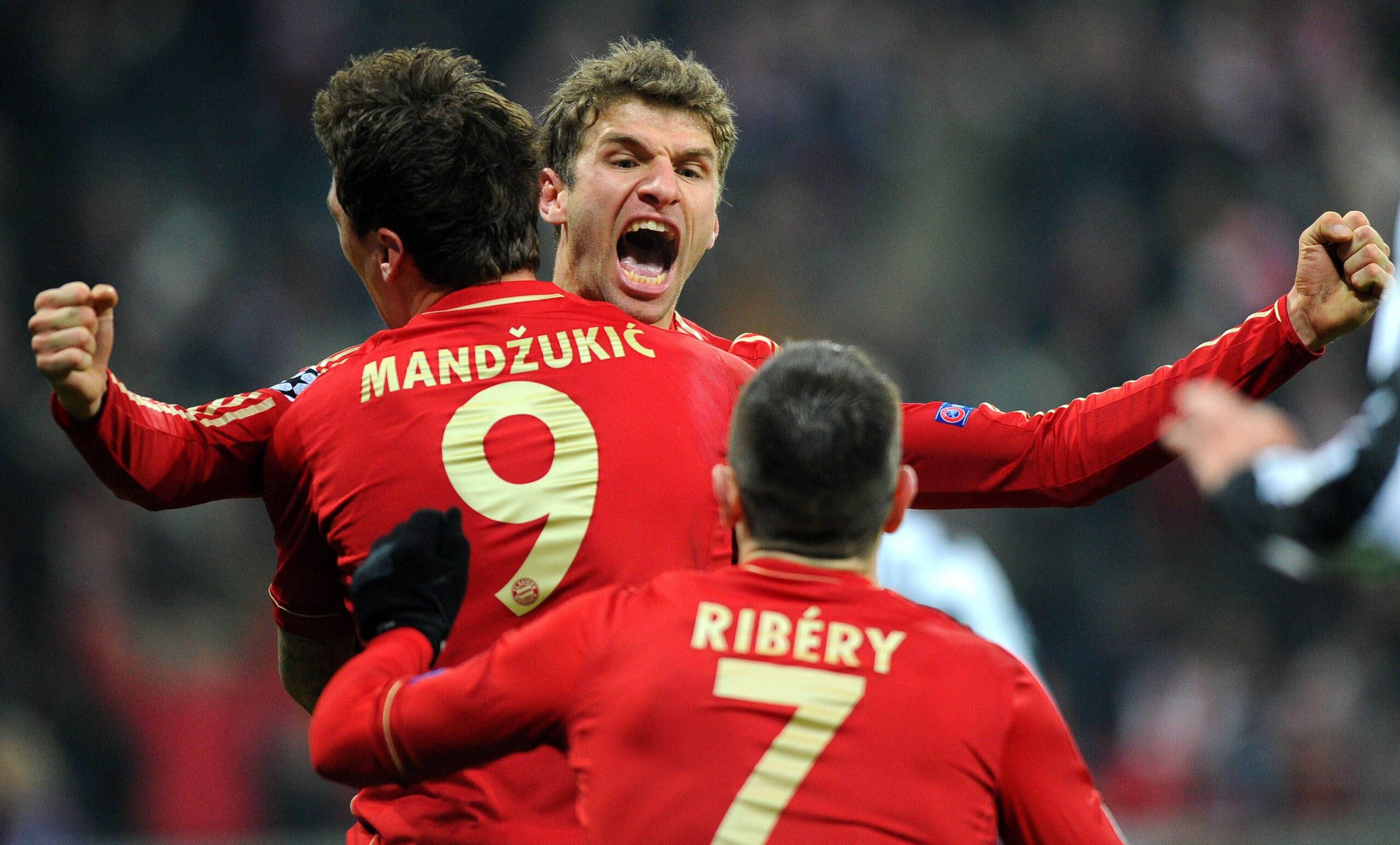 bayern monaco (esultanza) 2013 ifa scaled