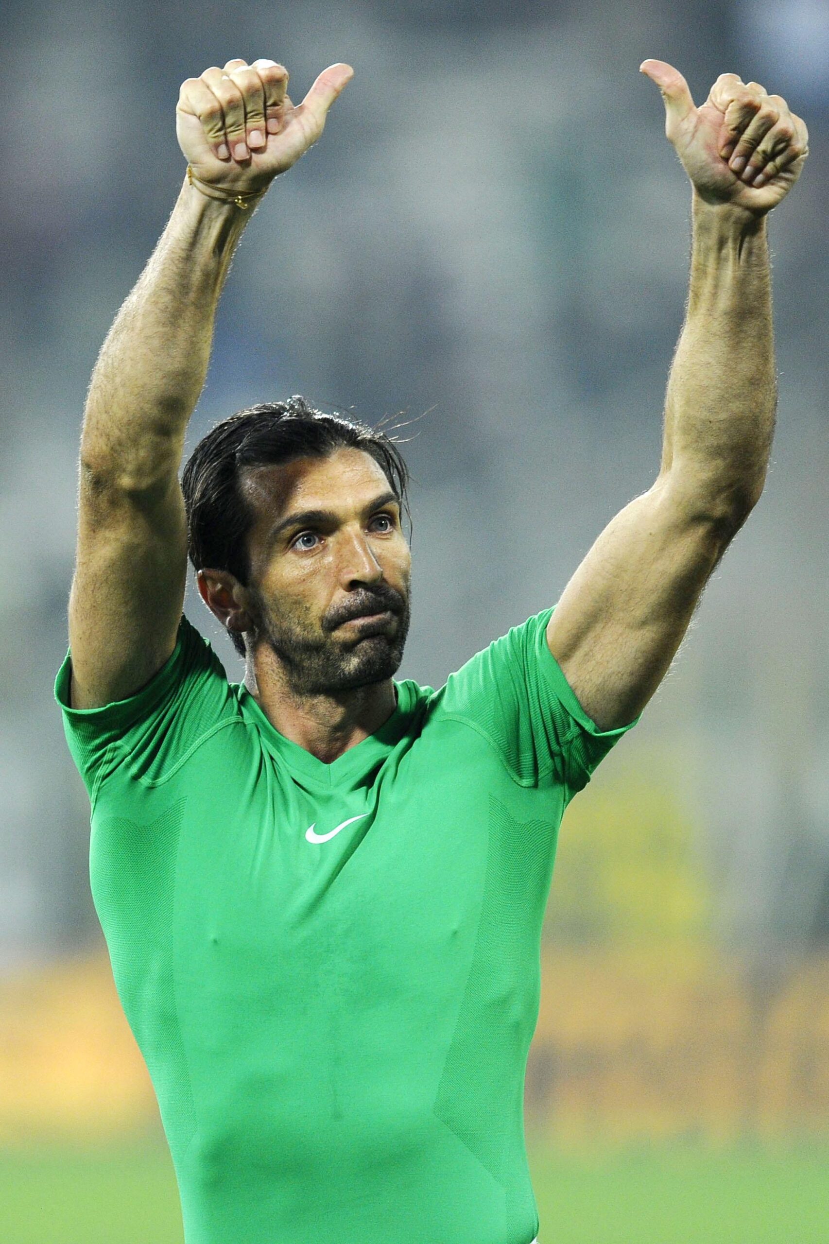 buffon saluta juventus 2013 ifa scaled