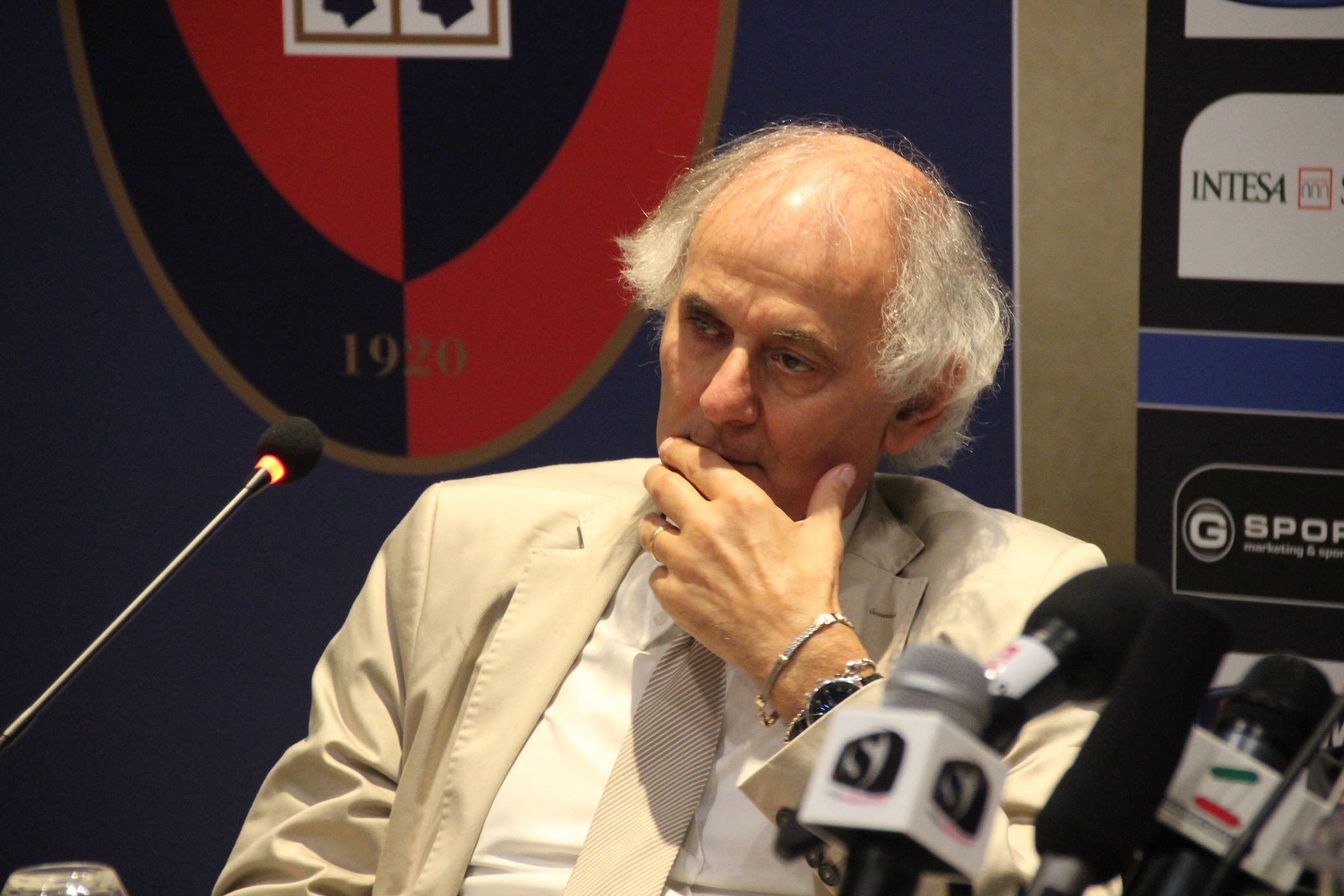 capozucca conferenza