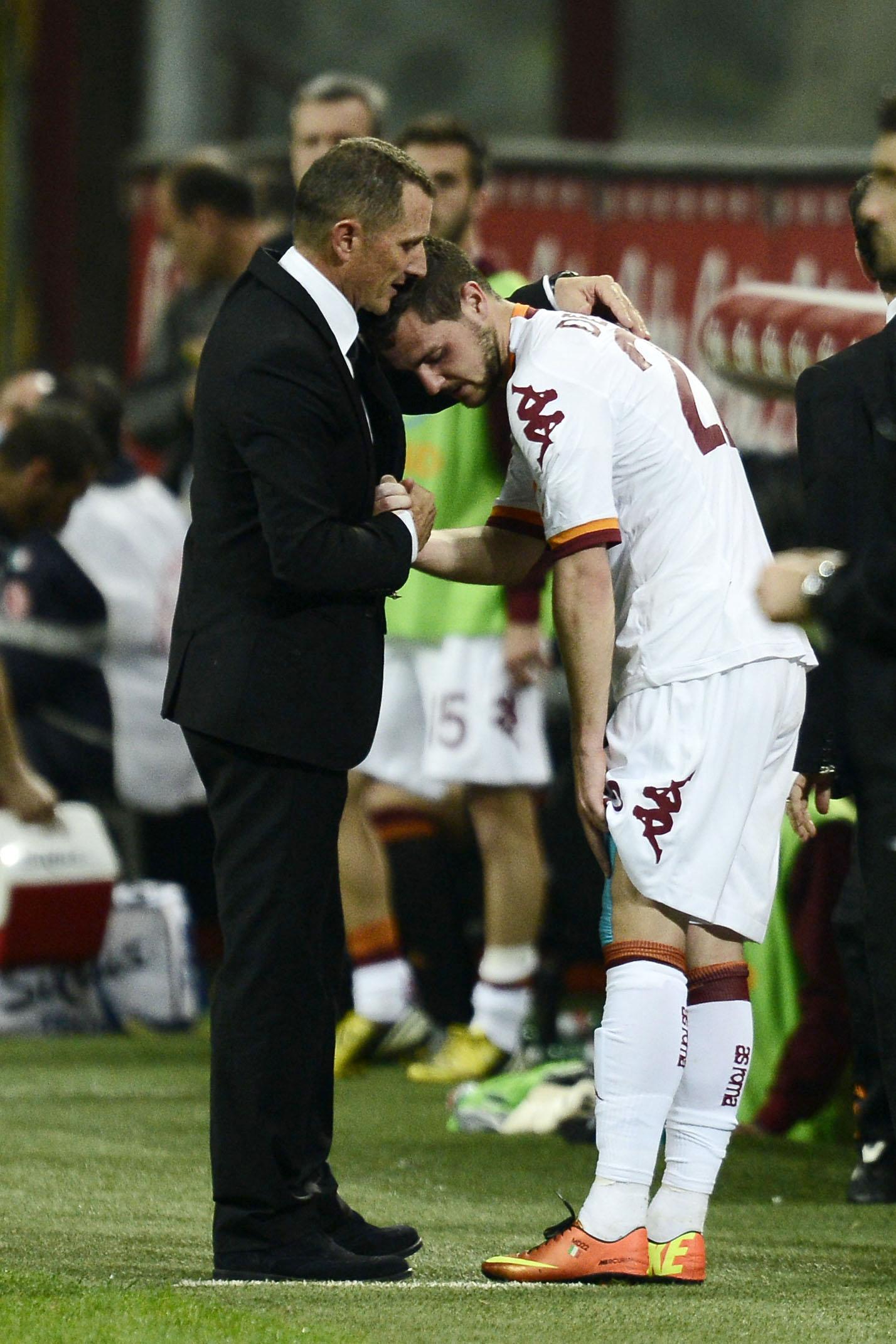 destro andreazzoli away roma 2013 ifa