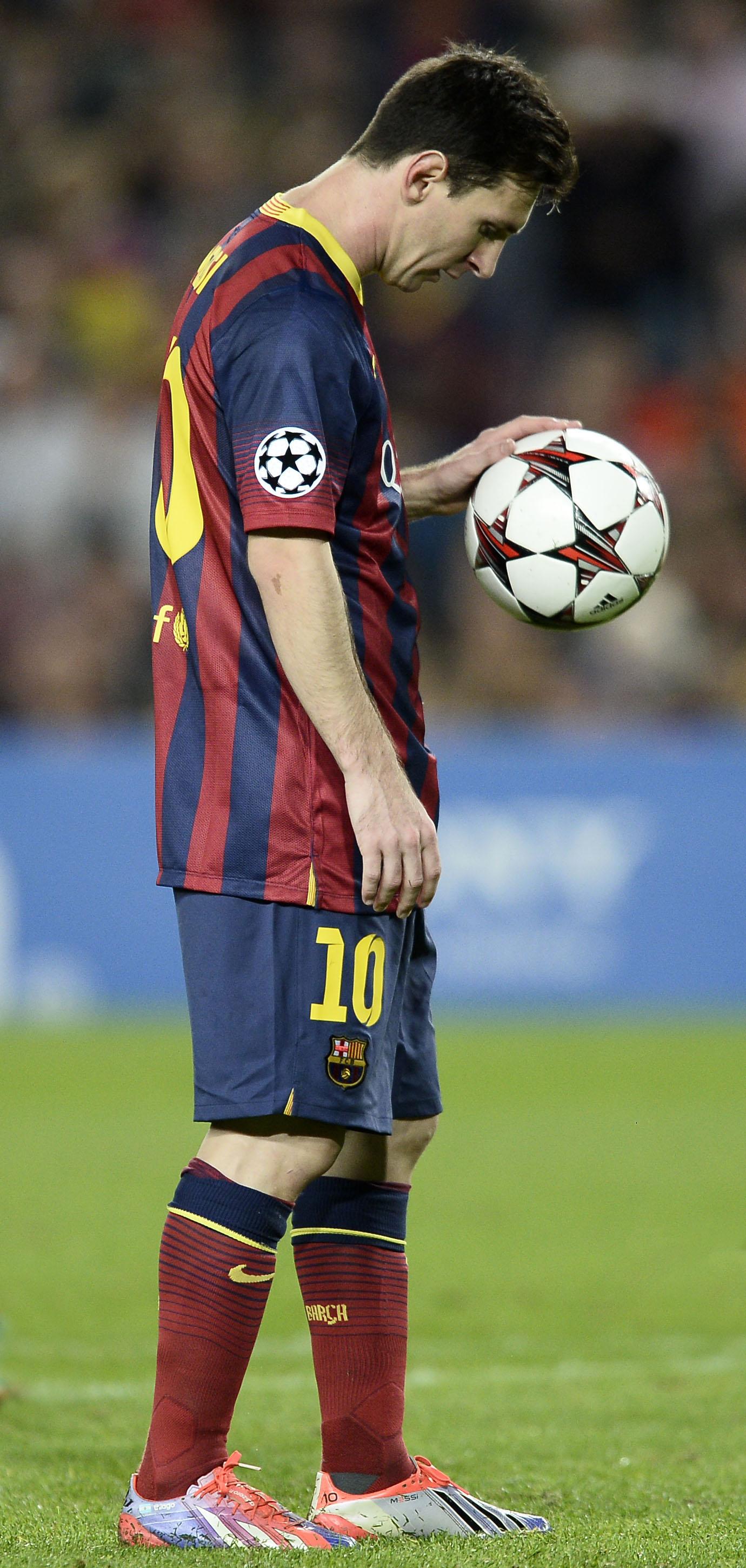 messi capo chino barcellona 2013 ifa