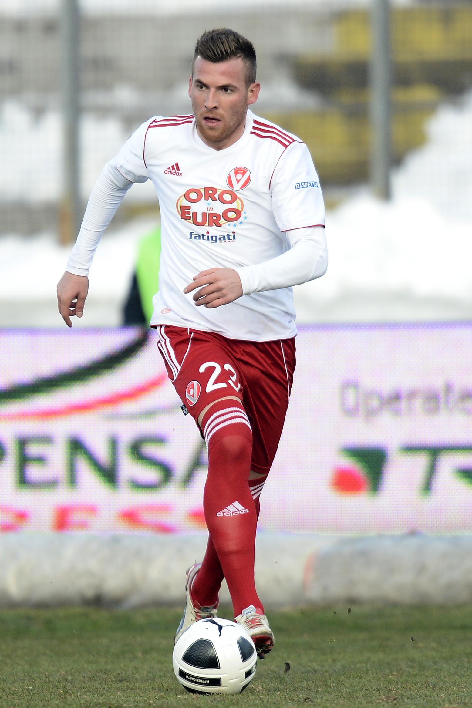 nadarevic varese maglia bianca 2012 ifa