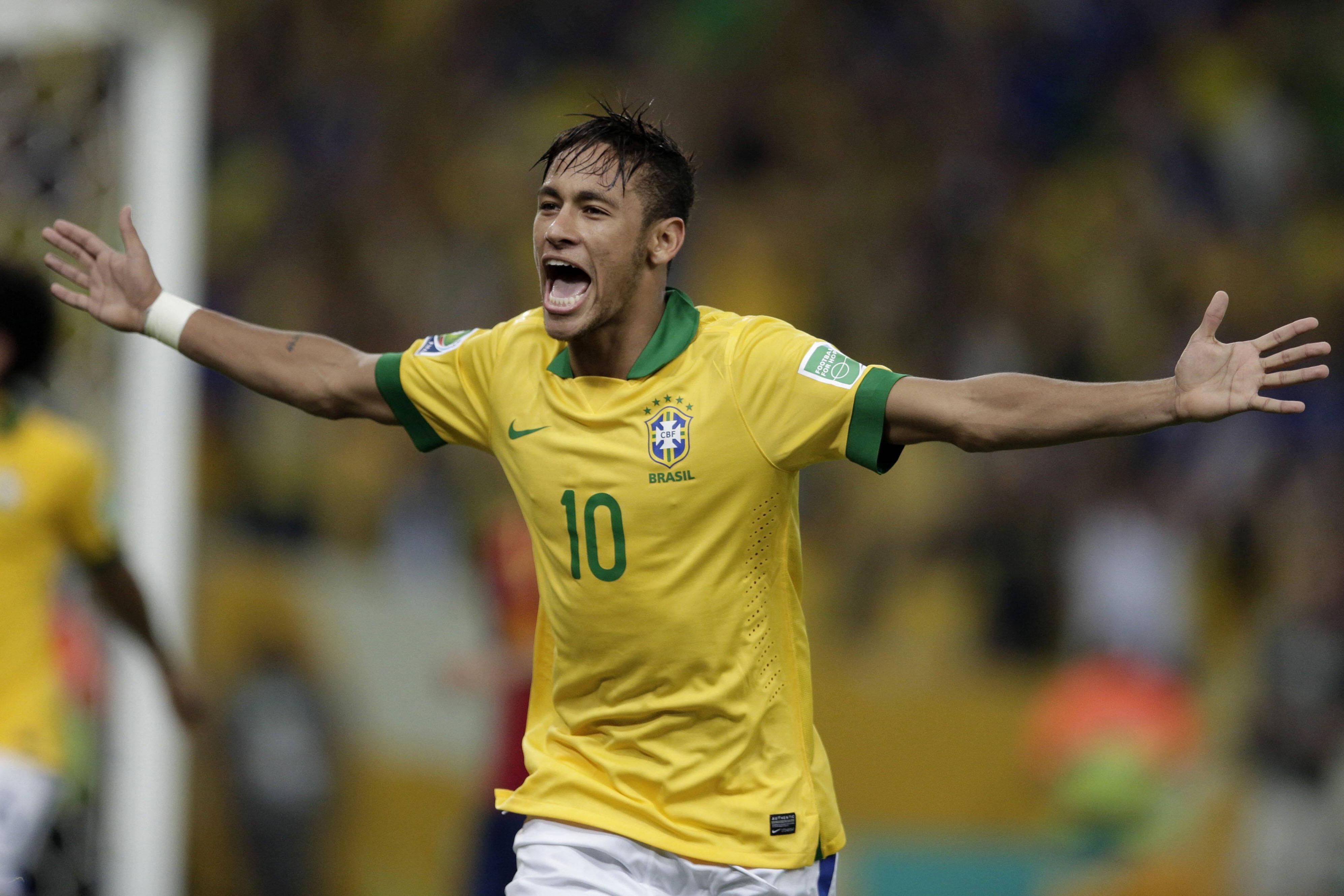 neymar brasile conf cup 2013 esulta braccia larghe ifa