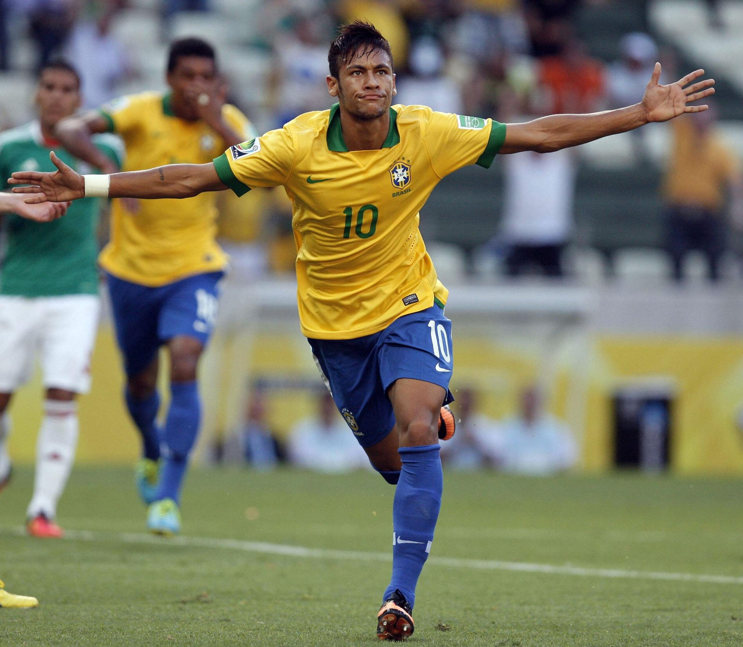 neymar conf cup 2013 esulta braccia larghe 1 ifa scaled