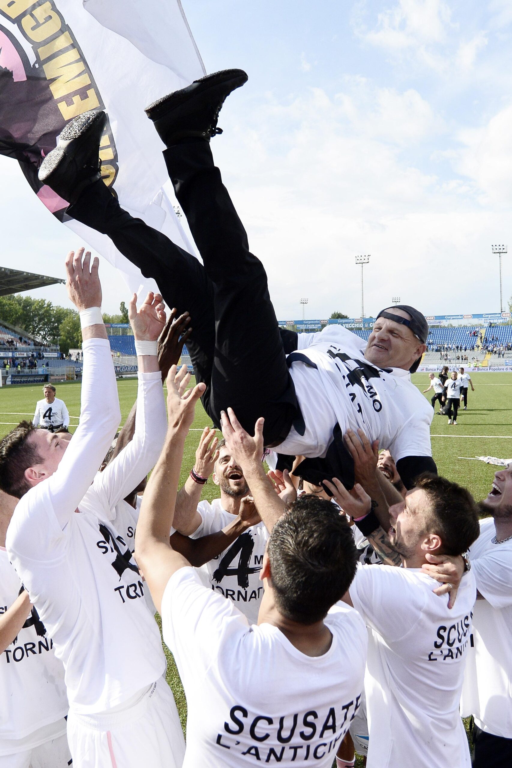 palermo esulta promozione maggio 2014 ifa scaled