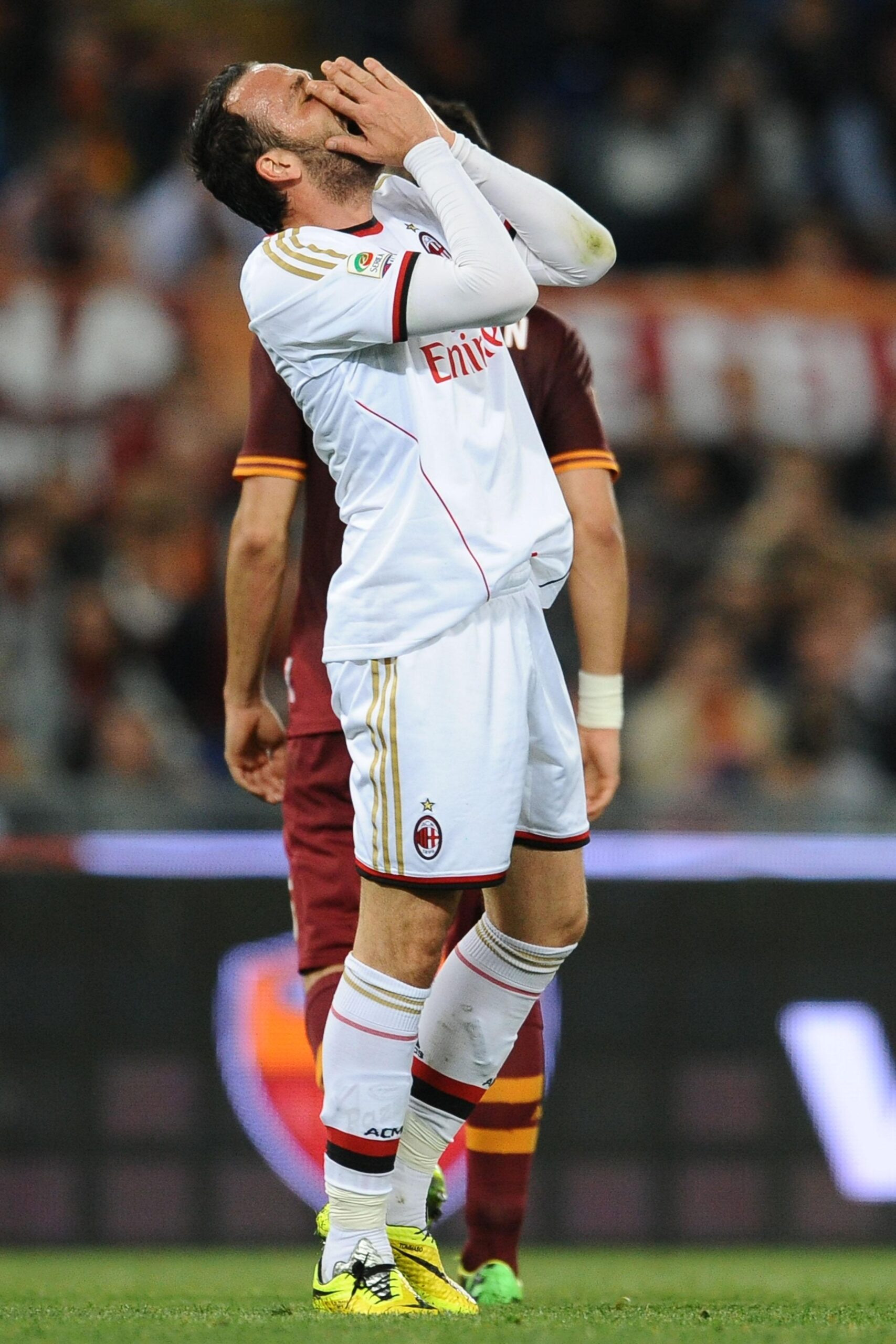 pazzini disperato milan away aprile 2014 ifa scaled