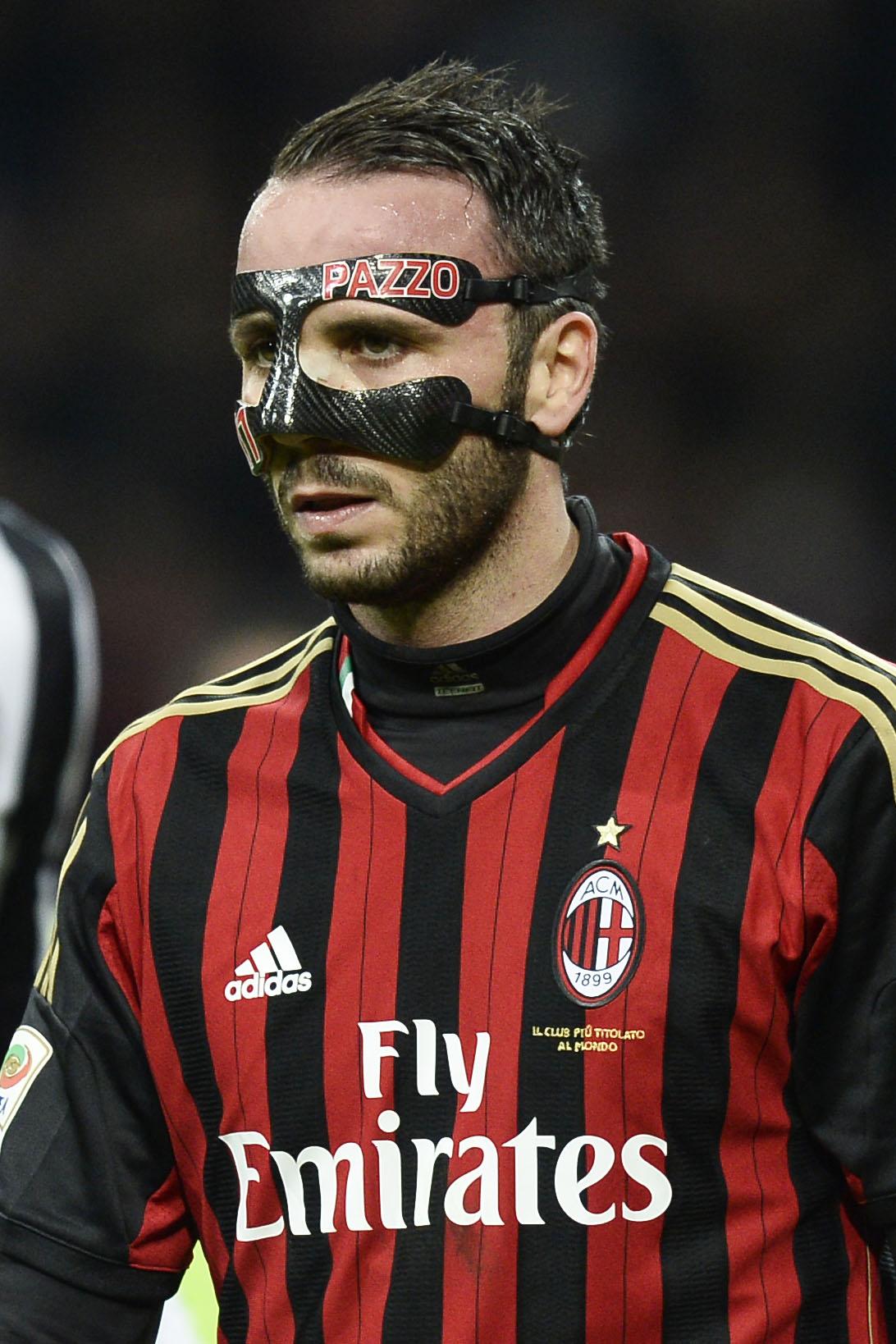 pazzini maschera milan marzo 2014 ifa