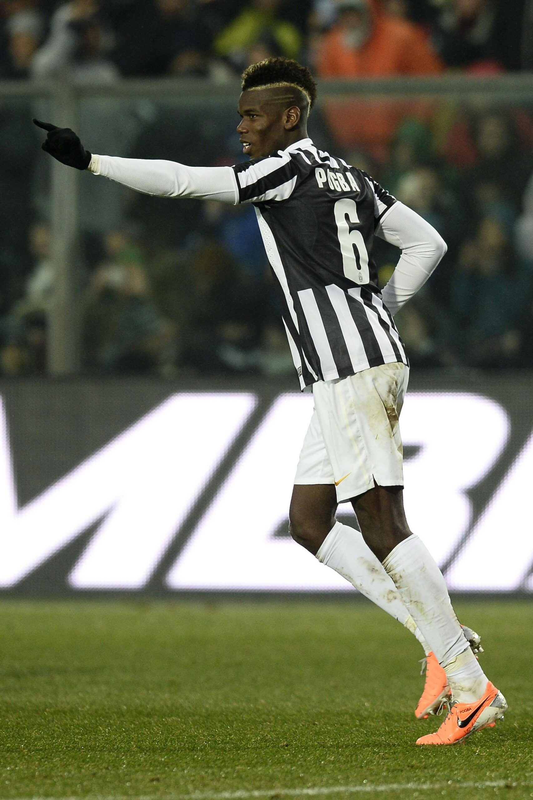 pogba corre braccio juventus 2013 ifa scaled