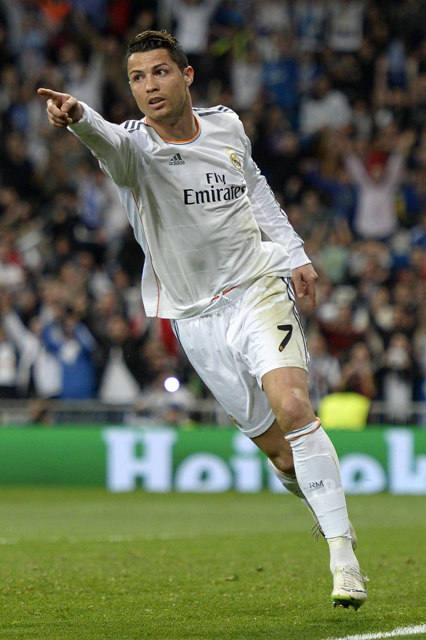 ronaldo cristiano esulta real madrid champions marzo 2014 ifa