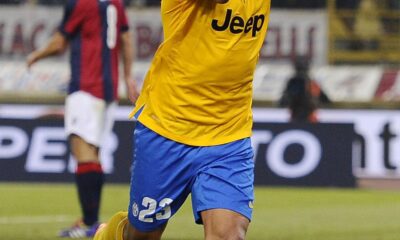 vidal esulta orecchie juventus away 2013 ifa