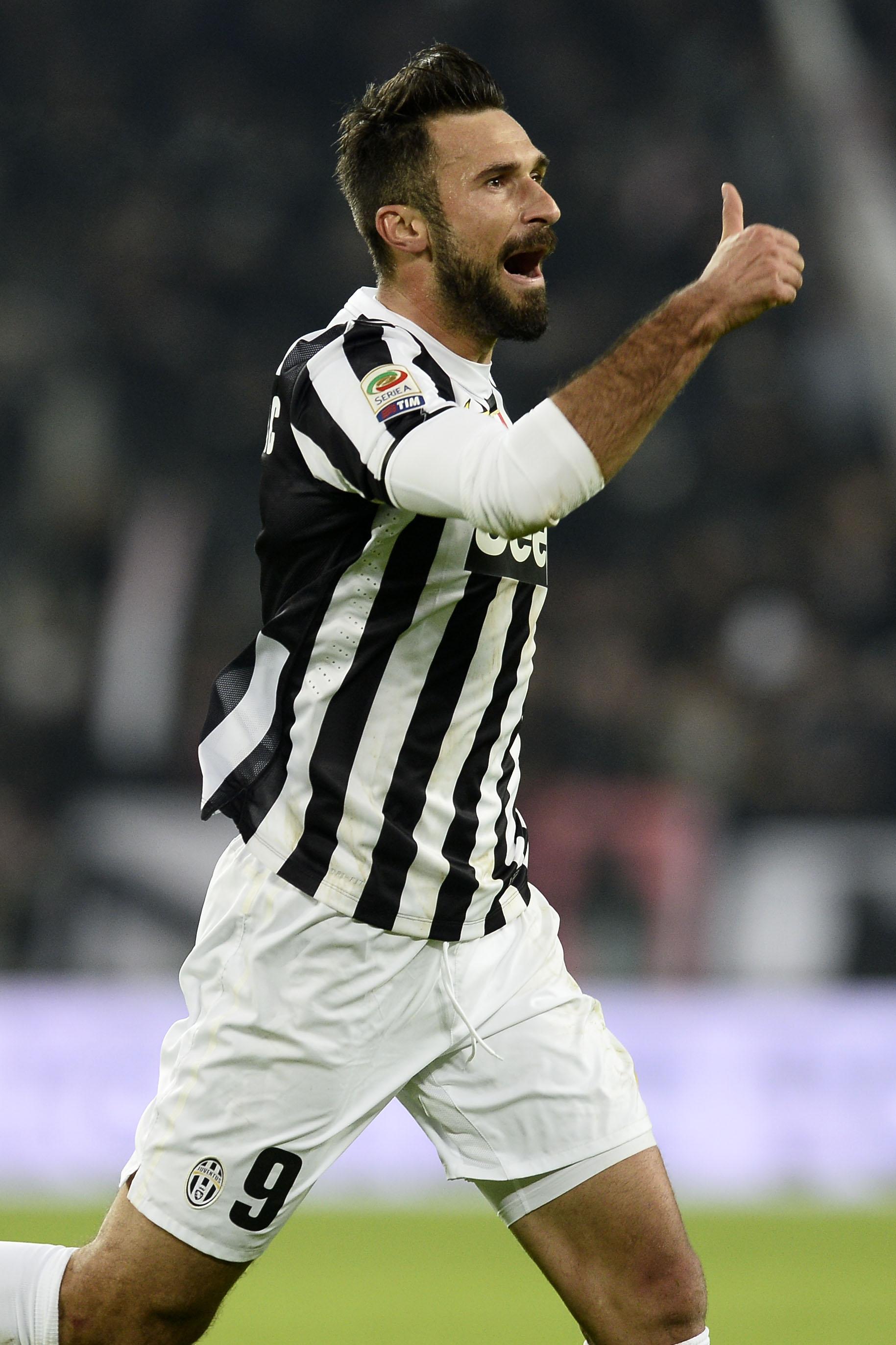 vucinic esulta juventus gennaio 2014 ifa